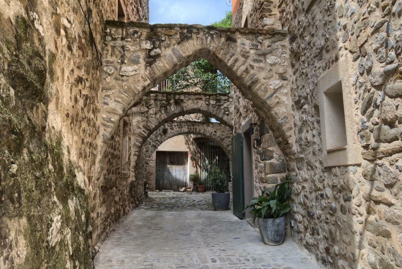 Hotel 3 Arcs Besalú المظهر الخارجي الصورة