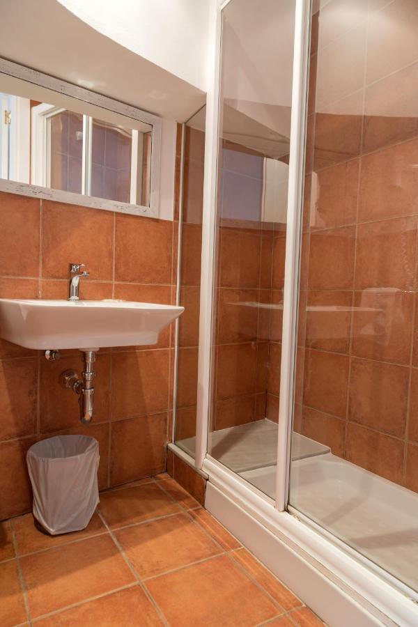 Hotel 3 Arcs Besalú المظهر الخارجي الصورة